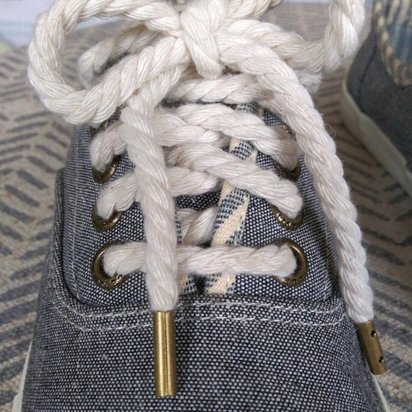 Margaritaville Womens Denim Canvas Shoe GUC - Picture 4 of 4